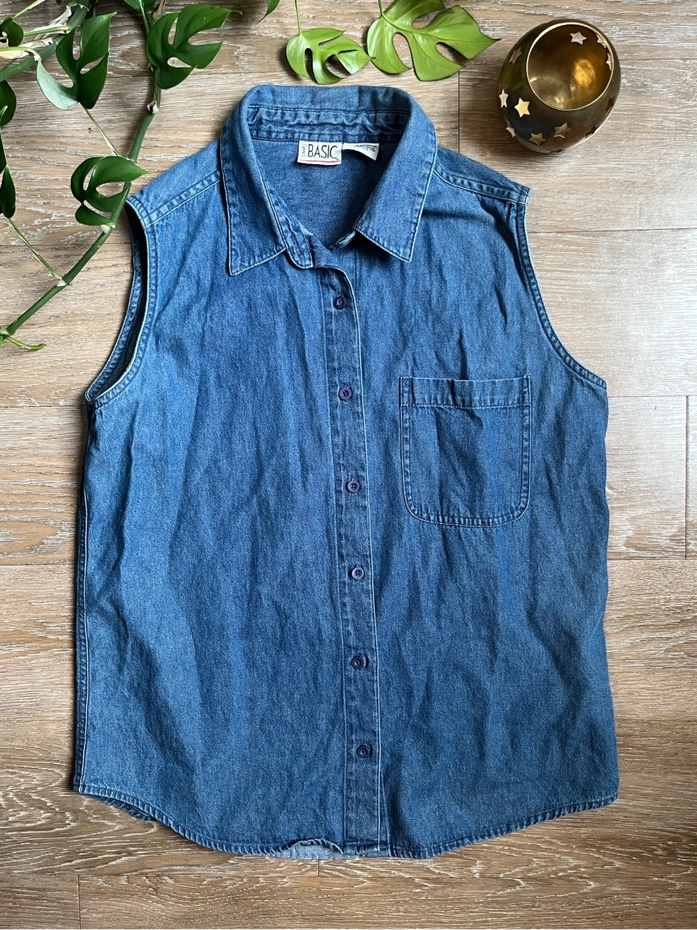 Vintage Blue Sleeveless Denim Button-Up Shirt